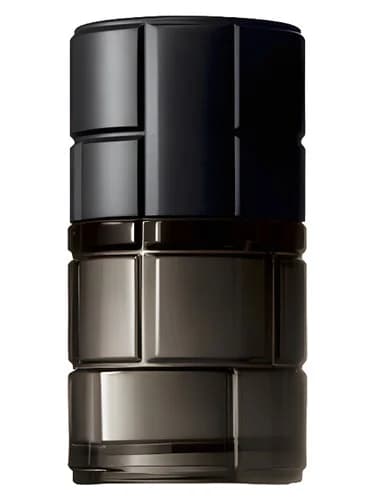 Frasco del perfume True Force de Avon — fragancia masculino