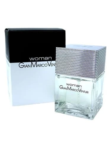 Frasco del perfume Woman de Gianmarco Venturi — fragancia femenino