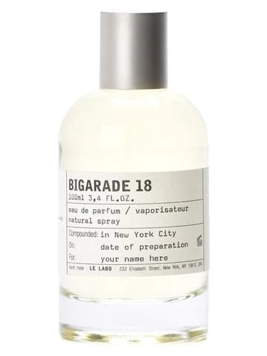Frasco del perfume Bigarade 18 Hong Kong de Le Labo — fragancia unisex