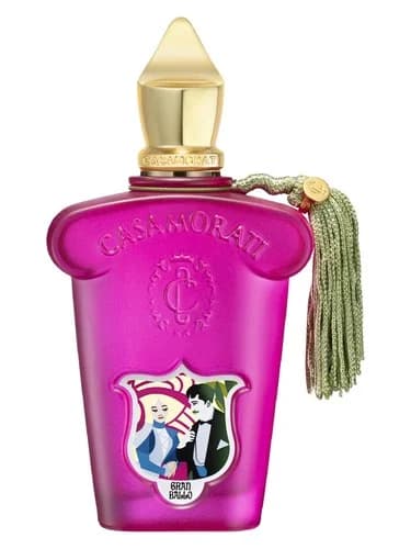 Frasco del perfume Gran Ballo de Xerjoff — fragancia femenino