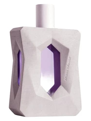 Frasco del perfume God Is A Woman de Ariana Grande — fragancia femenino