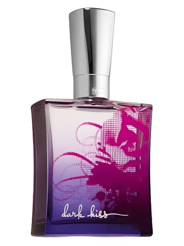 Frasco del perfume Dark Kiss de Bath Body Works — fragancia femenino