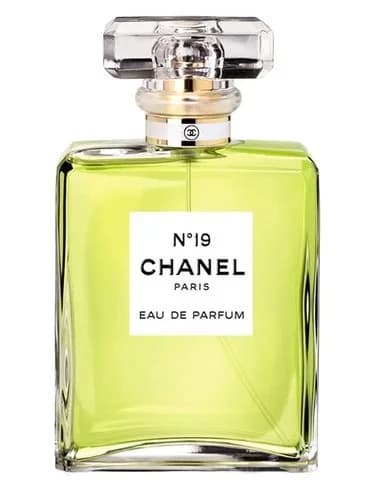 Frasco del perfume Chanel No 19 Eau De Parfum de Chanel — fragancia femenino