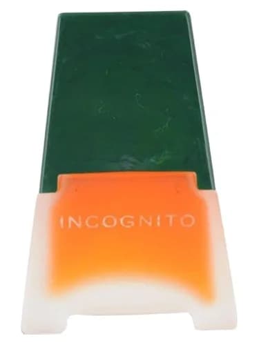 Frasco del perfume Incognito de Dana — fragancia femenino