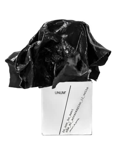 Frasco del perfume Io Non Ho Mani Che Mi Accarezzino Il Volto de Filippo Sorcinelli — fragancia unisex