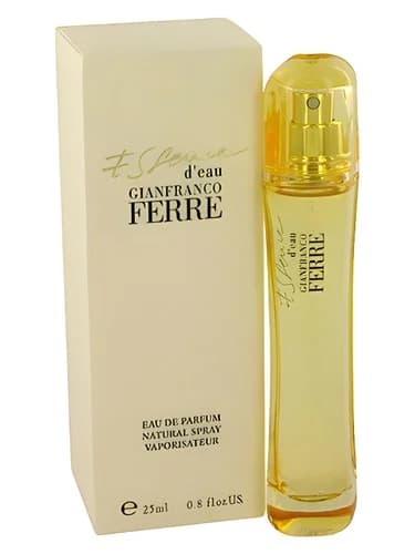 Frasco del perfume Essence D Eau de Gianfranco Ferre — fragancia femenino