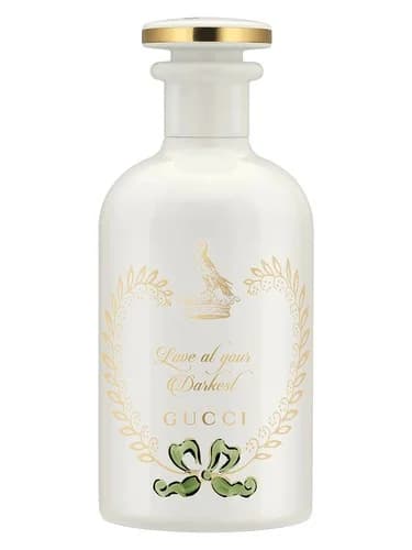 Frasco del perfume Love At Your Darkest de Gucci — fragancia unisex