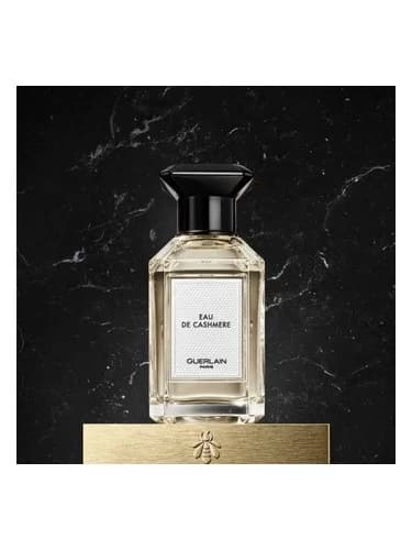 Frasco del perfume Eau De Cashmere de Guerlain — fragancia unisex