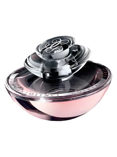 Frasco del perfume Insolence de Guerlain — fragancia femenino