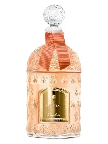 Frasco del perfume L Initial de Guerlain — fragancia femenino