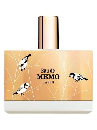 Frasco del perfume Eau De Memo de Memo Paris — fragancia unisex