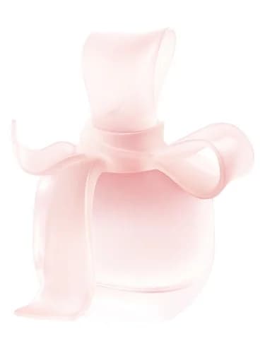 Frasco del perfume Mademoiselle Ricci L Eau de Nina Ricci — fragancia femenino
