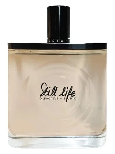 Frasco del perfume Still Life de Olfactive Studio — fragancia unisex