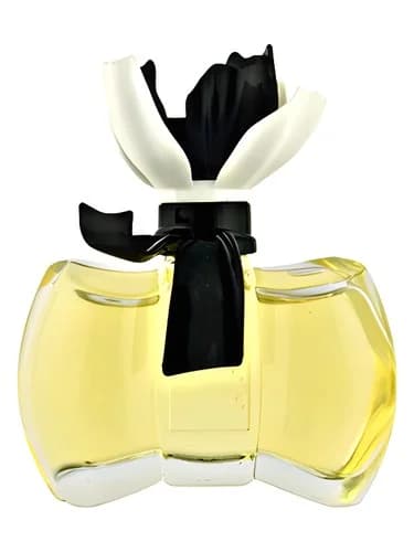 Frasco del perfume La Petite Fleur Blanche de Paris Elysees — fragancia femenino