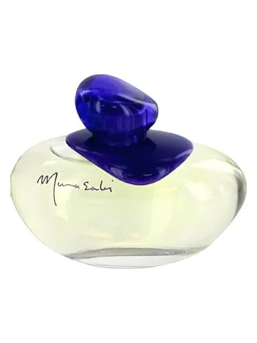 Frasco del perfume Murasaki de Shiseido — fragancia femenino